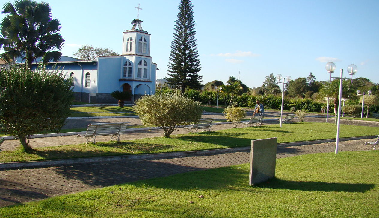 Praça Padre Antônio Machado da Cruz